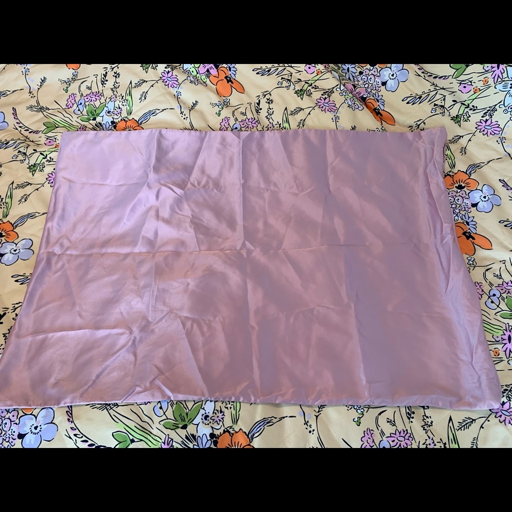 Kitsch Pillowcase